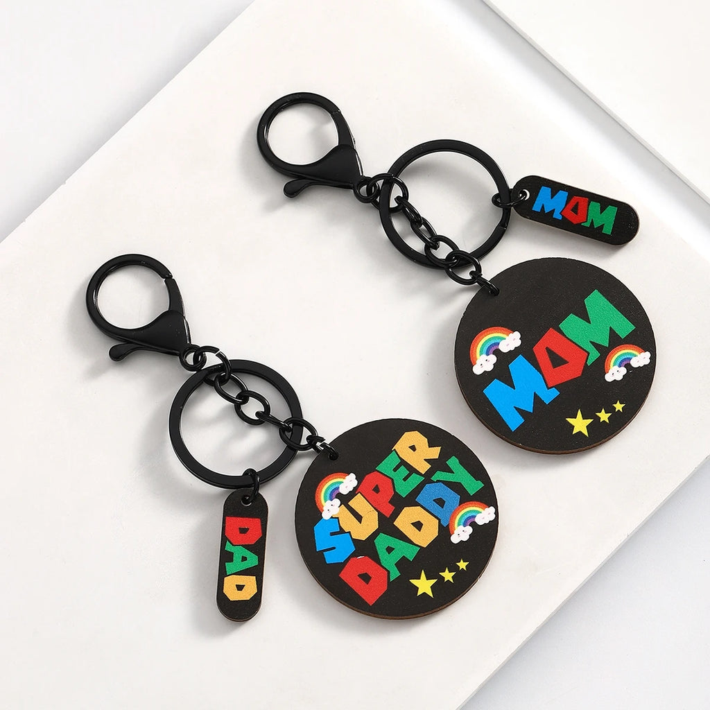 1Pc Mom And Super Daddy Keychain - Heartfelt Mother's Day And Fathers Day Gift from Daughter Son